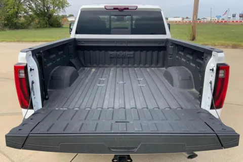 More photos of 2025 GMC Sierra 2500 HD Denali at Cable Dahmer of Topeka, KS