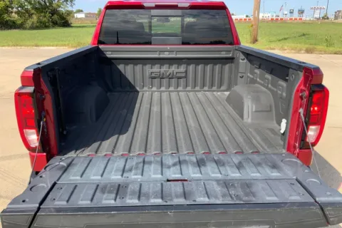 More photos of 2022 GMC Sierra 1500 Elevation at Cable Dahmer of Topeka, KS