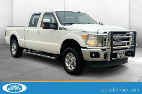 White 2015 Ford Super Duty F-250 SRW Lariat for sale in Topeka, KS