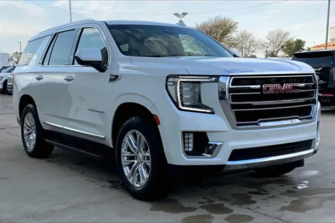 White 2023 GMC Yukon SLT for sale in Topeka, KS