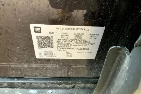 More photos of 2023 Chevrolet Traverse LT Cloth at Cable Dahmer of Topeka, KS