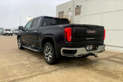 More photos of 2023 GMC Sierra 1500 SLT at Cable Dahmer of Topeka, KS