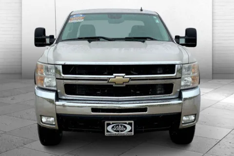 Photos of 2007 Chevrolet Silverado 2500 HD LT w/1LT for sale in Topeka, KS at Cable Dahmer of Topeka