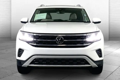 Photos of 2021 Volkswagen Atlas 2.0T SEL for sale in Lee's Summit, MO at Cable Dahmer Kia of Lee's Summit