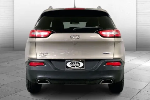 Another view of 2018 Jeep Cherokee Latitude for sale in Lee's Summit, MO at Cable Dahmer Kia of Lee's Summit