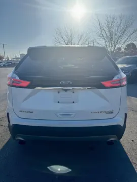 More photos of 2020 Ford Edge Titanium at Cable Dahmer Kia of Lee's Summit, MO