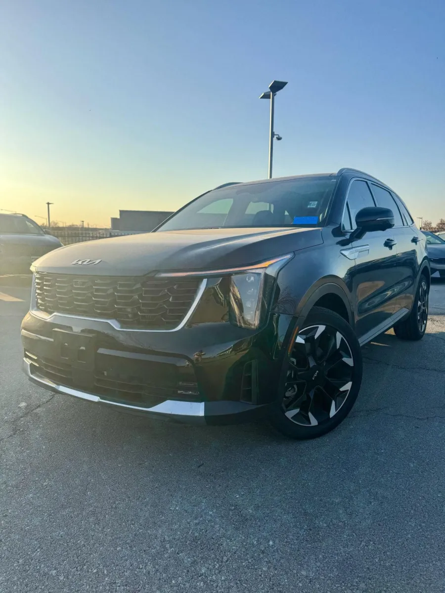 Black 2025 Kia Sorento SX for sale in Lee's Summit, MO