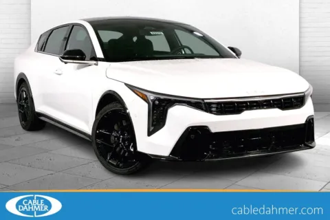 White 2025 Kia K4 GT-Line Turbo for sale in Lee's Summit, MO