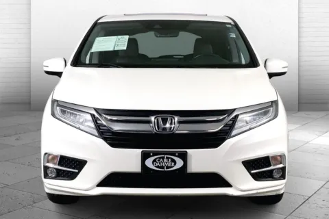 Photos of 2019 Honda Odyssey Touring for sale in Lee's Summit, MO at Cable Dahmer Kia of Lee's Summit