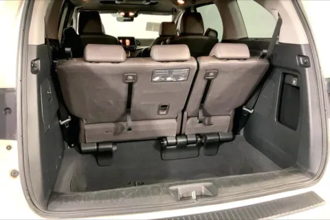 More photos of 2019 Honda Odyssey Touring at Cable Dahmer Kia of Lee's Summit, MO