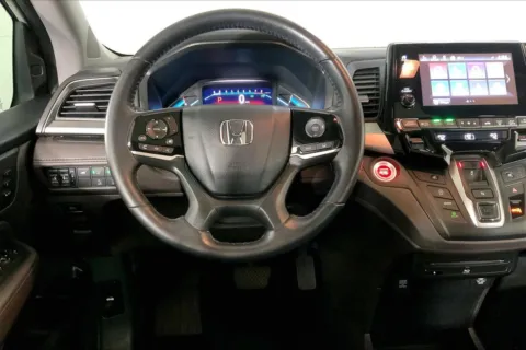 More photos of 2019 Honda Odyssey Touring at Cable Dahmer Kia of Lee's Summit, MO