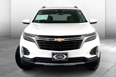 Photos of 2022 Chevrolet Equinox LT for sale in Lee's Summit, MO at Cable Dahmer Kia of Lee's Summit
