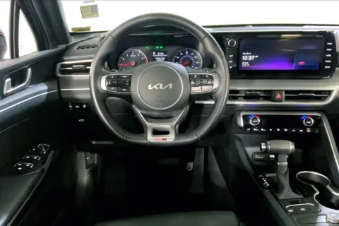 More photos of 2022 Kia K5 GT-Line at Cable Dahmer Kia of Lee's Summit, MO