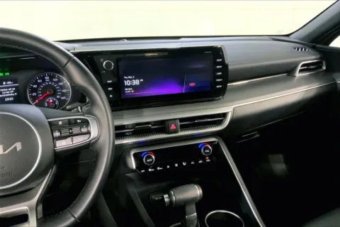 More photos of 2022 Kia K5 GT-Line at Cable Dahmer Kia of Lee's Summit, MO