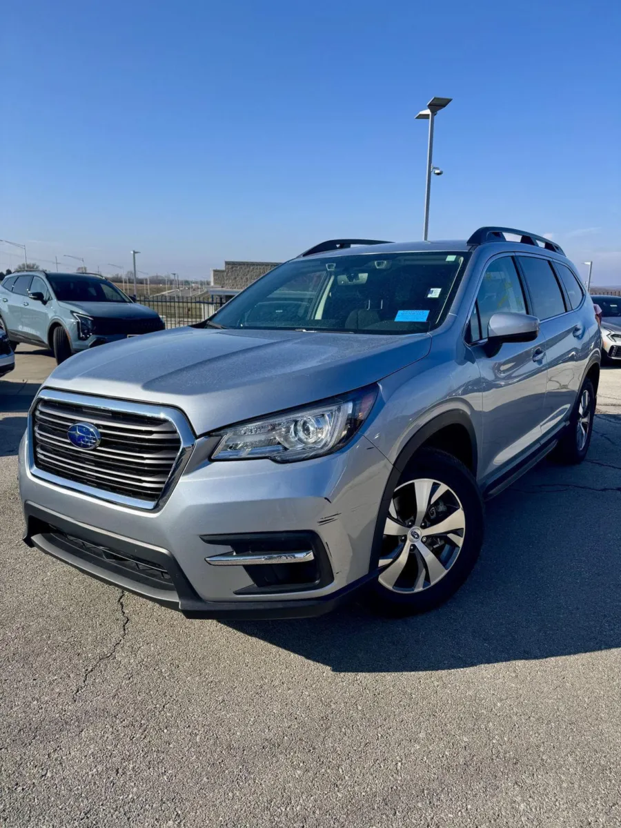 Silver 2021 Subaru Ascent Premium for sale in Lee's Summit, MO