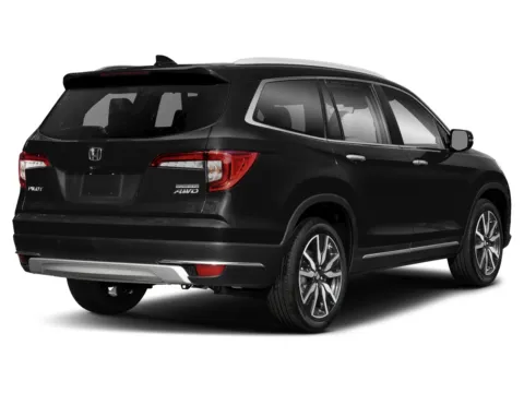 Photos of 2020 Honda Pilot Touring w/Rear Captain's Chairs for sale in Lee's Summit, MO at Cable Dahmer Kia of Lee's Summit