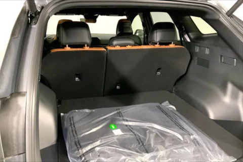 More photos of 2026 Kia Sportage Hybrid X-Line at Cable Dahmer Kia of Lee's Summit, MO