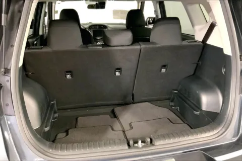 More photos of 2024 Kia Soul LX at Cable Dahmer Kia of Lee's Summit, MO