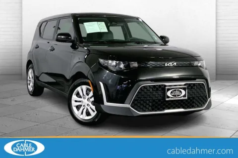 Black 2023 Kia Soul LX for sale in Lee's Summit, MO