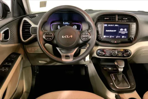 More photos of 2023 Kia Soul LX at Cable Dahmer Kia of Lee's Summit, MO