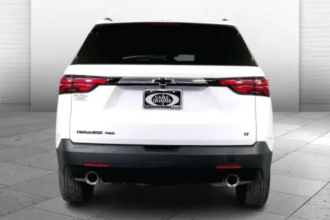 Another view of 2023 Chevrolet Traverse LT Cloth for sale in Lee's Summit, MO at Cable Dahmer Kia of Lee's Summit