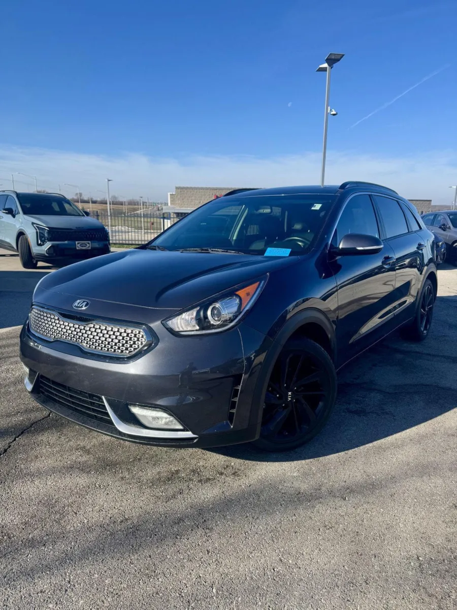 Gray 2018 Kia Niro EX for sale in Lee's Summit, MO