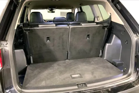 More photos of 2024 Volkswagen Atlas 2.0T SE w/Technology at Cable Dahmer Kia of Lee's Summit, MO