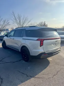 Another view of 2025 Kia Carnival Hybrid SX for sale in Lee's Summit, MO at Cable Dahmer Kia of Lee's Summit