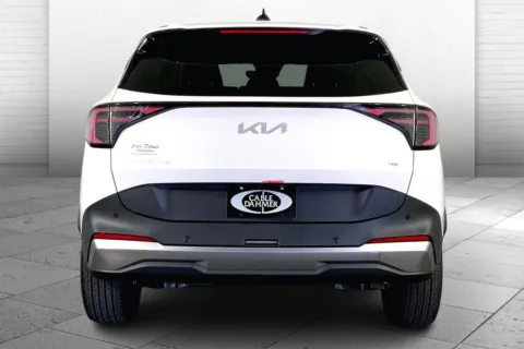 More photos of 2026 Kia Sportage Hybrid S at Cable Dahmer Kia of Lee's Summit, MO