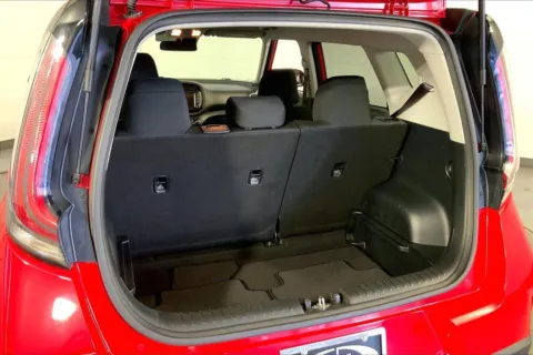 More photos of 2024 Kia Soul LX at Cable Dahmer Kia of Lee's Summit, MO