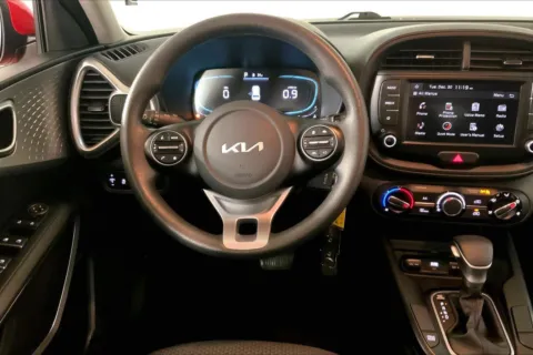 More photos of 2024 Kia Soul LX at Cable Dahmer Kia of Lee's Summit, MO