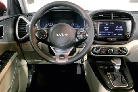 More photos of 2022 Kia Soul LX at Cable Dahmer Kia of Lee's Summit, MO