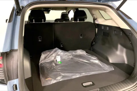 More photos of 2026 Kia Sportage Hybrid EX at Cable Dahmer Kia of Lee's Summit, MO