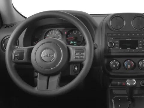 More photos of 2016 Jeep Patriot High Altitude Edition at Cable Dahmer Kia of Lee's Summit, MO