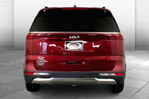 Another view of 2023 Kia Carnival SX for sale in Lee's Summit, MO at Cable Dahmer Kia of Lee's Summit