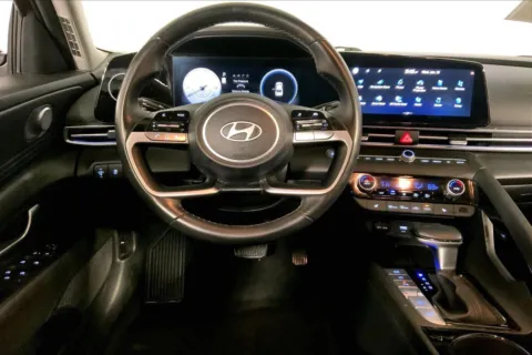 More photos of 2024 Hyundai Elantra Limited at Cable Dahmer Kia of Lee's Summit, MO