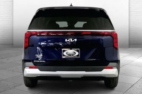 More photos of 2026 Kia Carnival LXS at Cable Dahmer Kia of Lee's Summit, MO