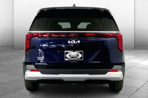More photos of 2026 Kia Carnival LXS at Cable Dahmer Kia of Lee's Summit, MO