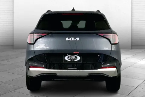 More photos of 2026 Kia Sportage Hybrid SX-Prestige at Cable Dahmer Kia of Lee's Summit, MO
