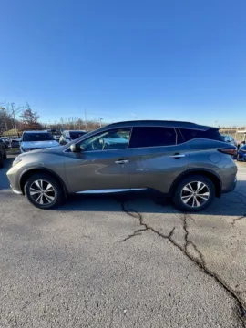 Photos of 2021 Nissan Murano SV for sale in Lee's Summit, MO at Cable Dahmer Kia of Lee's Summit