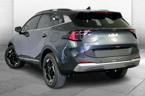 Another view of 2026 Kia Sportage Hybrid EX for sale in Lee's Summit, MO at Cable Dahmer Kia of Lee's Summit