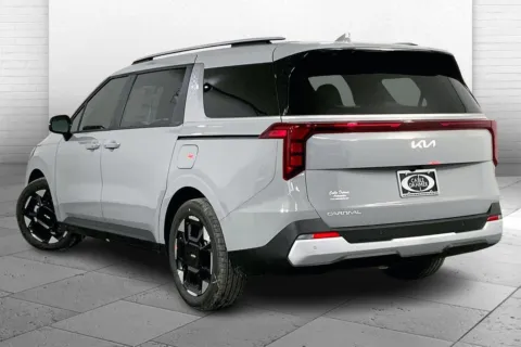 Another view of 2026 Kia Carnival EX for sale in Lee's Summit, MO at Cable Dahmer Kia of Lee's Summit