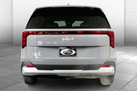 More photos of 2026 Kia Carnival EX at Cable Dahmer Kia of Lee's Summit, MO
