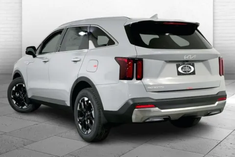 Another view of 2026 Kia Sorento S for sale in Lee's Summit, MO at Cable Dahmer Kia of Lee's Summit