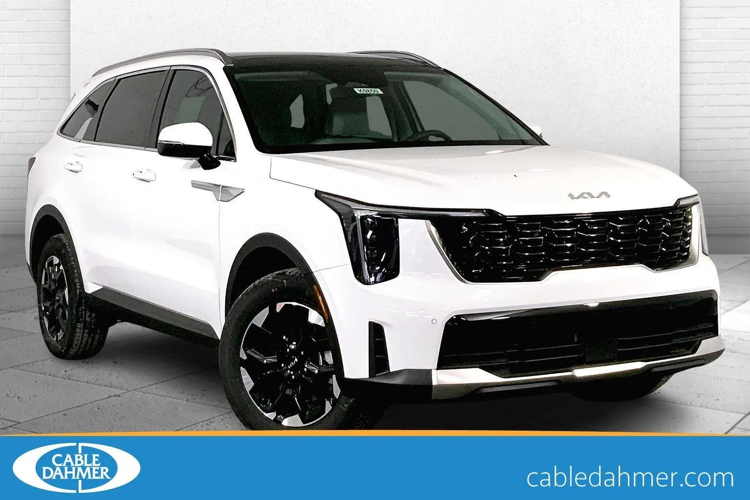 White 2026 Kia Sorento S for sale in Lee's Summit, MO