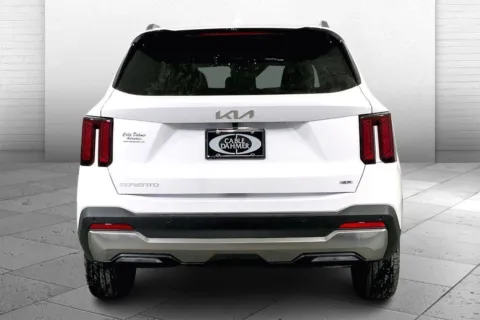 More photos of 2026 Kia Sorento S at Cable Dahmer Kia of Lee's Summit, MO