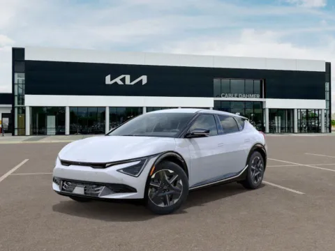 White 2025 Kia EV6 Light for sale in Lee's Summit, MO