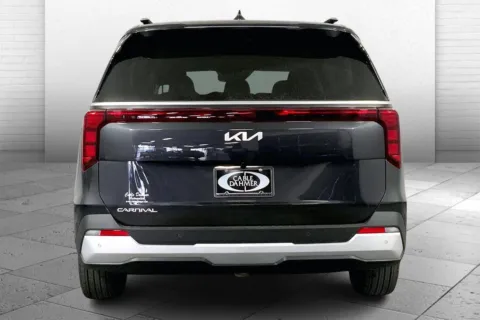 More photos of 2026 Kia Carnival EX at Cable Dahmer Kia of Lee's Summit, MO