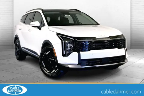 White 2026 Kia Sportage EX for sale in Lee's Summit, MO