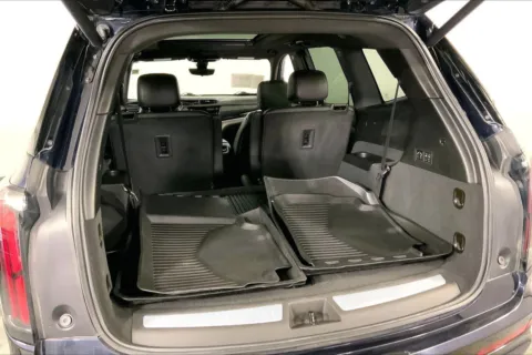 More photos of 2021 Cadillac XT6 Sport at Cable Dahmer Kia of Lee's Summit, MO